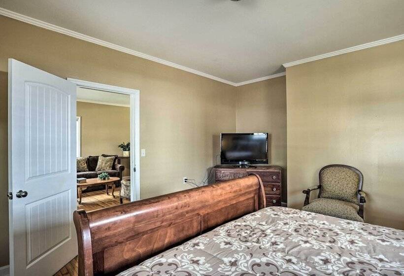 Cozy Greenville Bungalow ~ 2 Mi To Downtown!