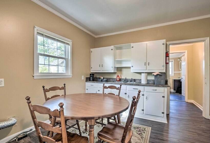 Cozy Greenville Bungalow ~ 2 Mi To Downtown!