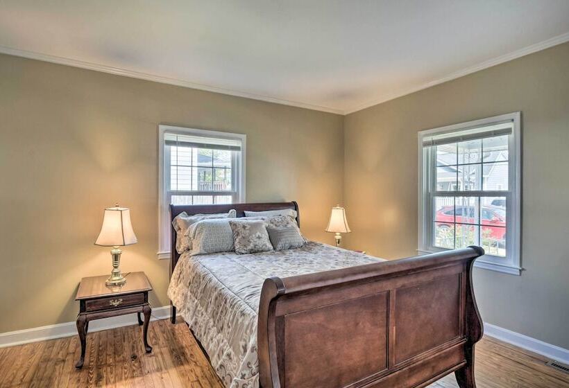 Cozy Greenville Bungalow ~ 2 Mi To Downtown!