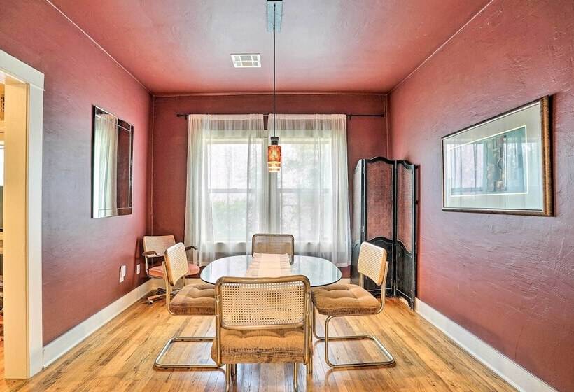 Cozy Las Cruces Gem: Fire Pit, Patio & Views!