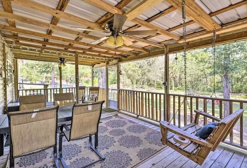 Cozy Steinhatchee House W/ Fire Pit & Grill!