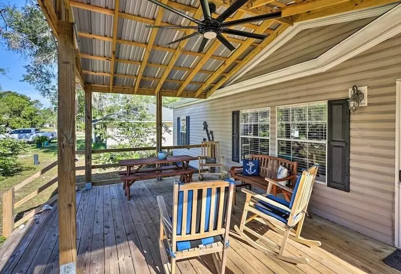 Cozy Steinhatchee House W/ Fire Pit & Grill!
