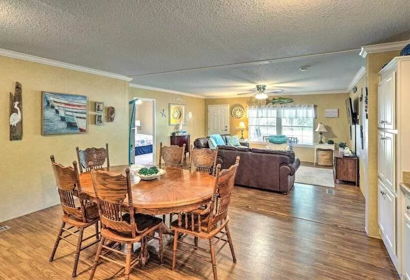 Cozy Steinhatchee House W/ Fire Pit & Grill!