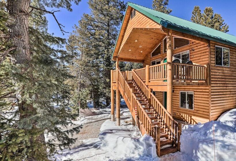 Duck Creek Village Cabin W/ Fire Pit & Grill!