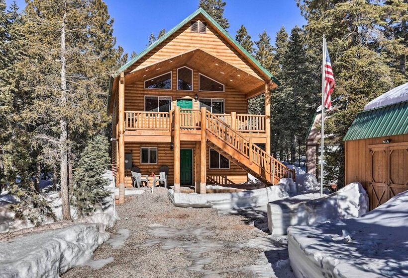 Duck Creek Village Cabin W/ Fire Pit & Grill!