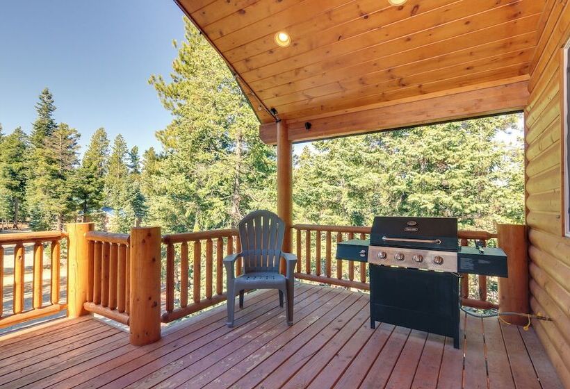 Duck Creek Village Cabin W/ Fire Pit & Grill!