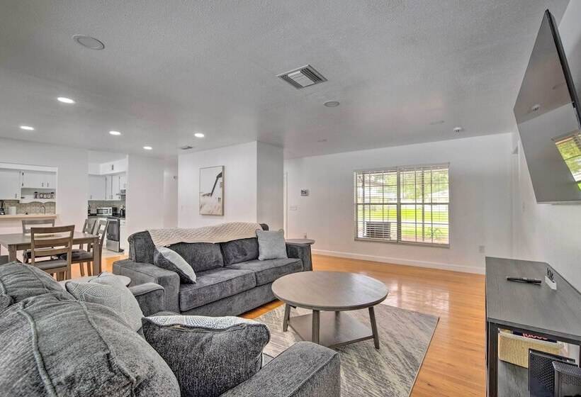 Family Friendly Ocala Retreat: 18 Mi To Dtwn!