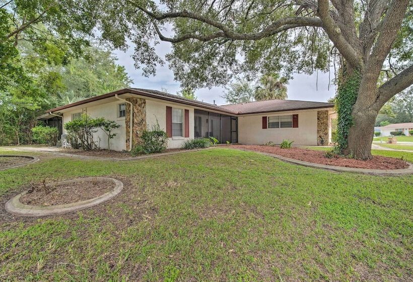 Family Friendly Ocala Retreat: 18 Mi To Dtwn!