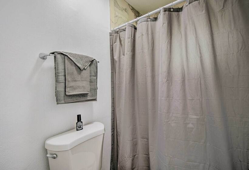 Family Friendly Ocala Retreat: 18 Mi To Dtwn!