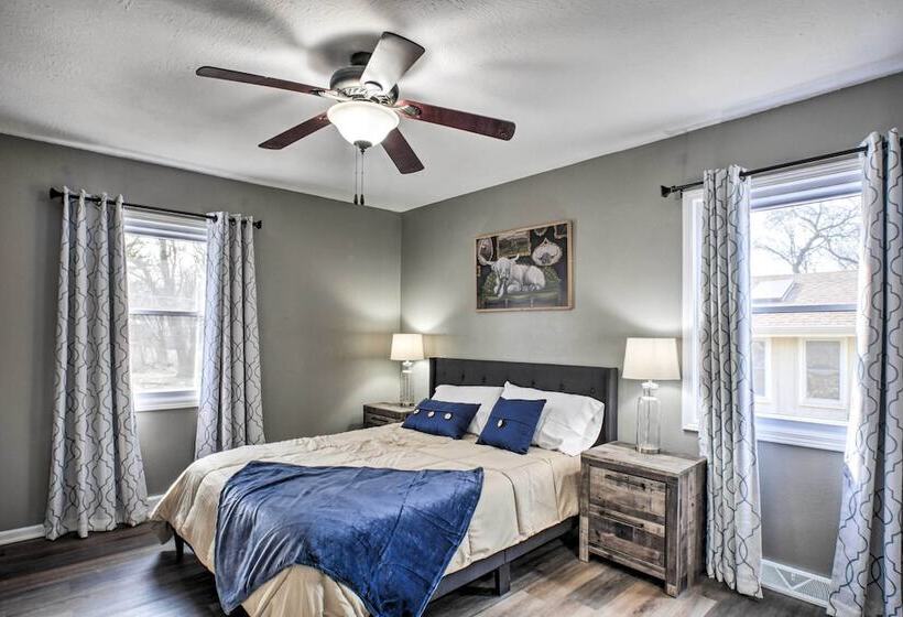 Family Friendly Springfield Home W/ Yard!