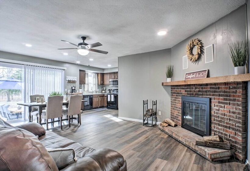 Family Friendly Springfield Home W/ Yard!