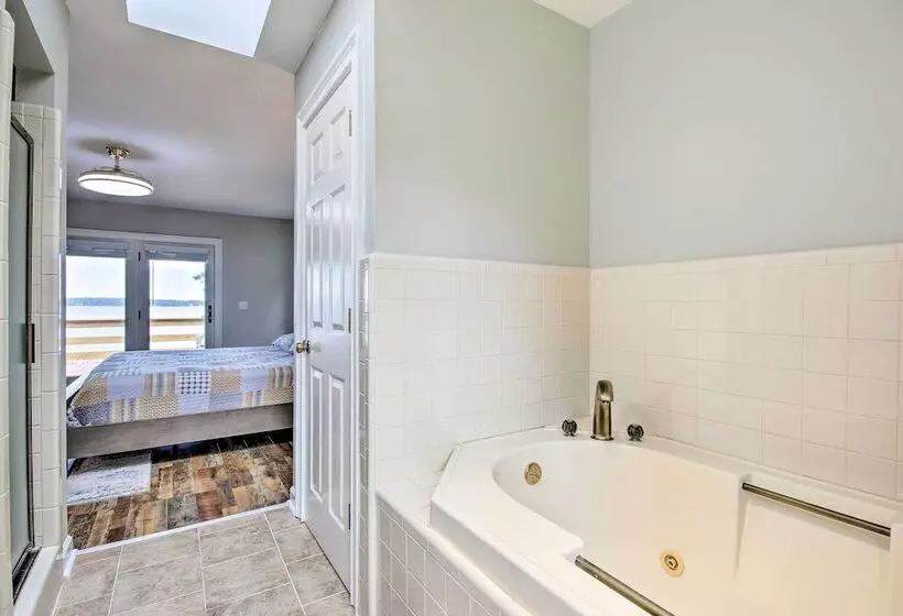 Gilbert Lakefront Retreat W/ Private Dock!