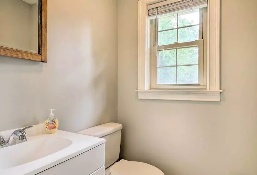 Gilbert Lakefront Retreat W/ Private Dock!