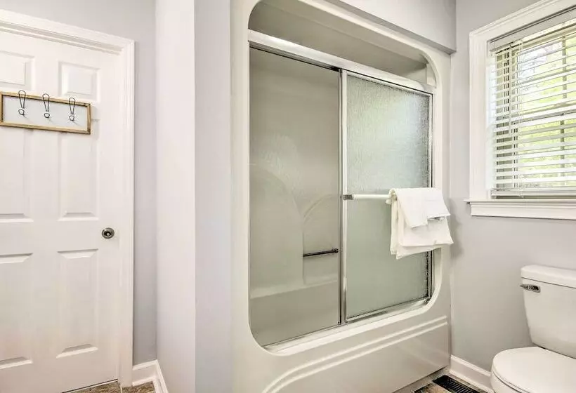 Gilbert Lakefront Retreat W/ Private Dock!