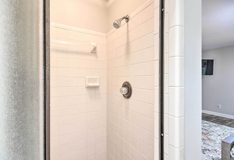 Gilbert Lakefront Retreat W/ Private Dock!