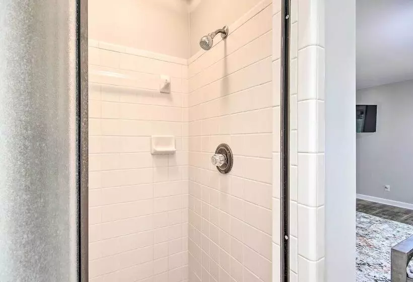 Gilbert Lakefront Retreat W/ Private Dock!