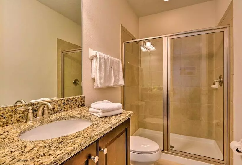 5 Mi To Disney: Oasis W/ Pool & Patio