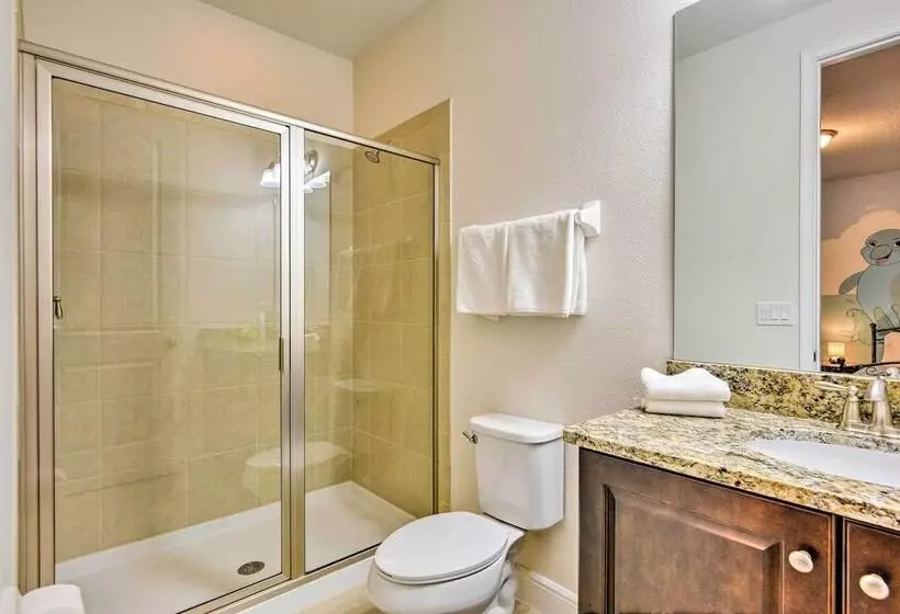 5 Mi To Disney: Oasis W/ Pool & Patio