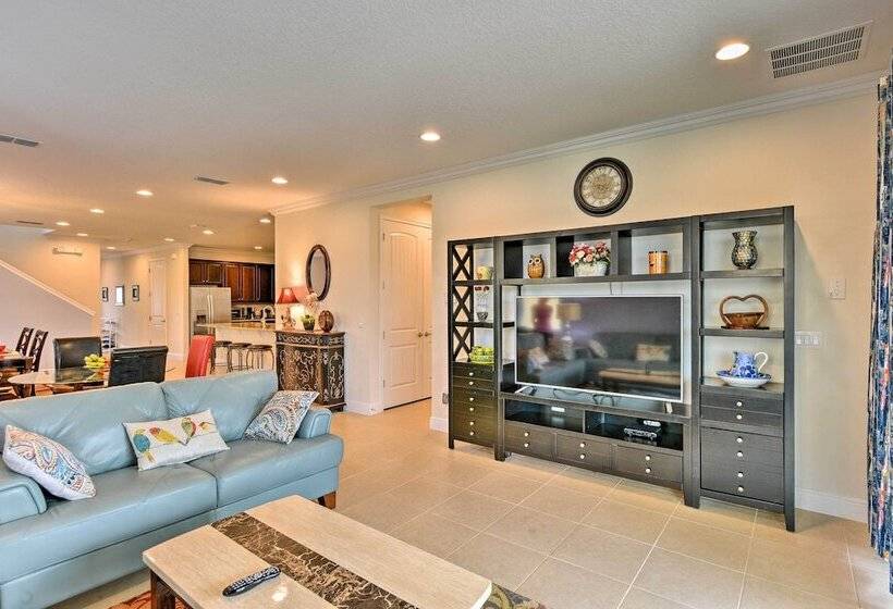 5 Mi To Disney: Oasis W/ Pool & Patio