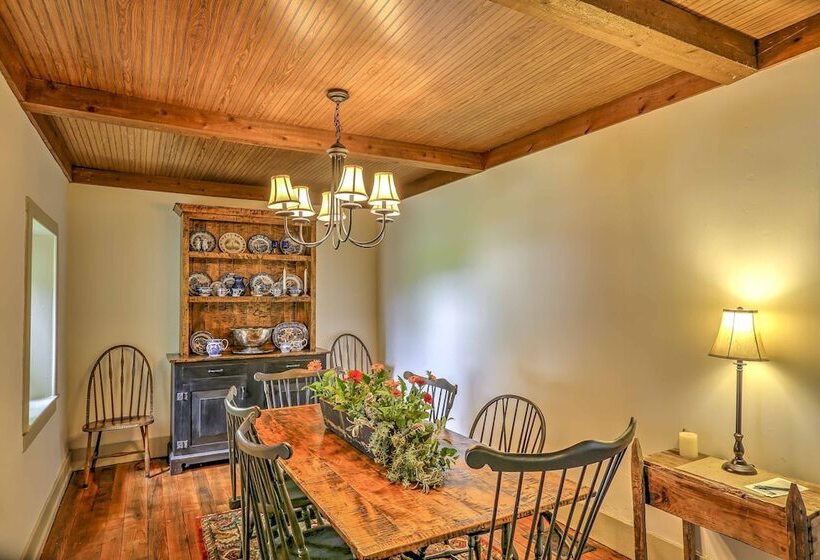 Historic Ottawa Lake House: Deck, Barn + 96 Acres!