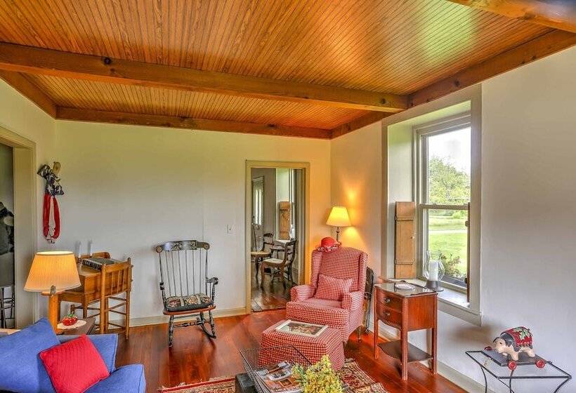 Historic Ottawa Lake House: Deck, Barn + 96 Acres!