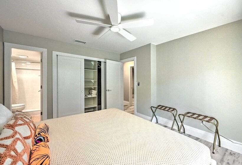 Home Close To Naples Beach   Pets Welcome!