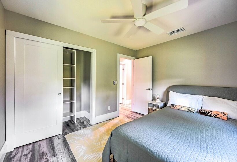 Home Close To Naples Beach   Pets Welcome!