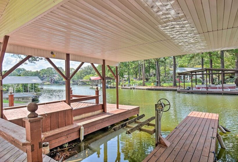 Lakefront Home W/ Private Dock In Hot Springs!