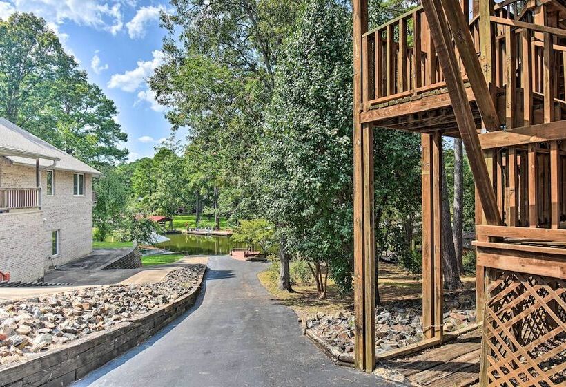 Lakefront Home W/ Private Dock In Hot Springs!