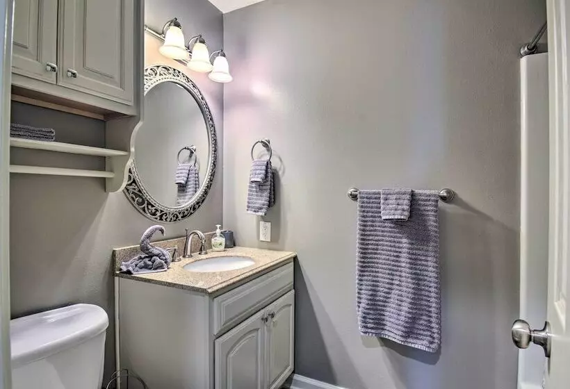 Lakefront Home W/ Private Dock In Hot Springs!