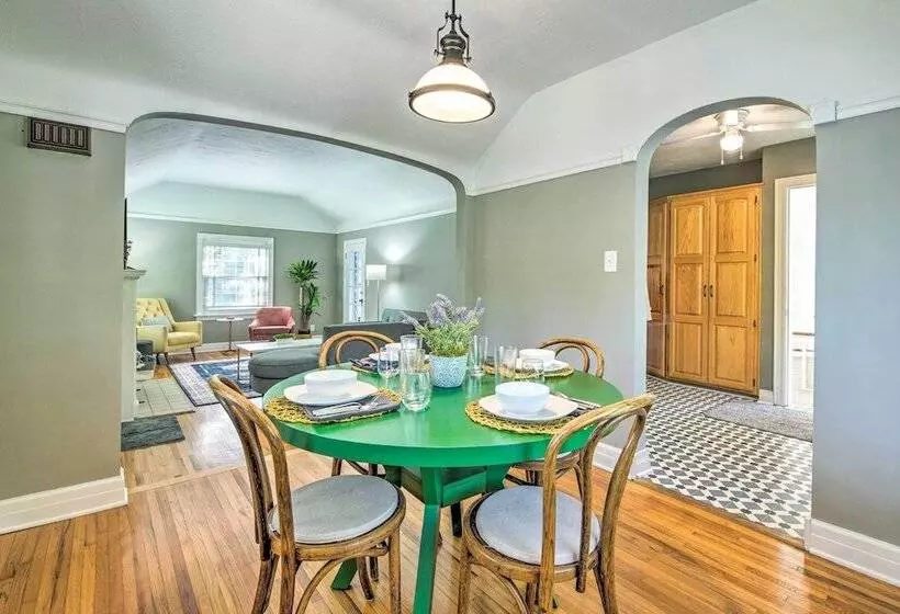 Idyllic Springfield Haven W/ Screened Porch!