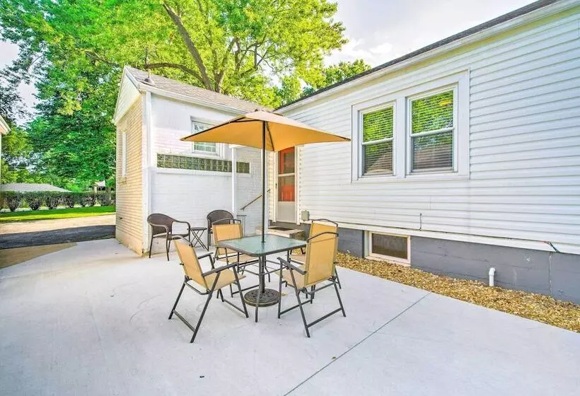 Idyllic Springfield Haven W/ Screened Porch!