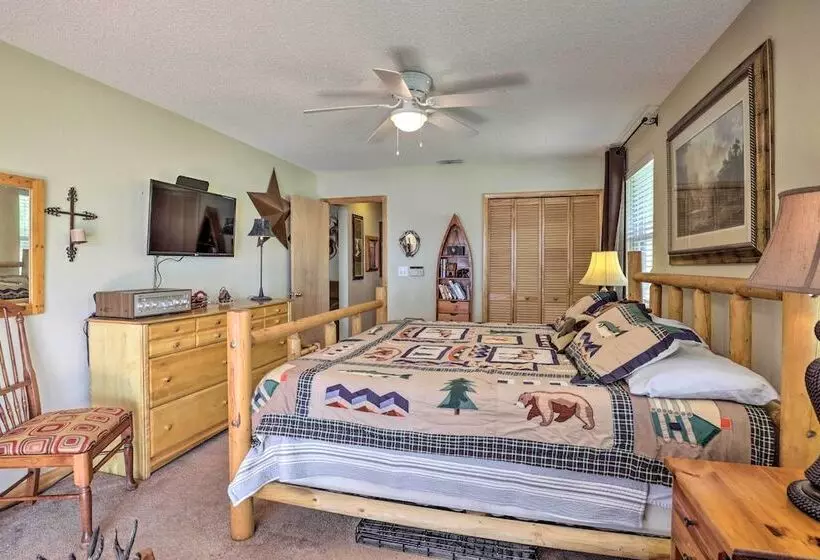 Keystone Heights Lakefront Cabin   Fire Pit, Grill