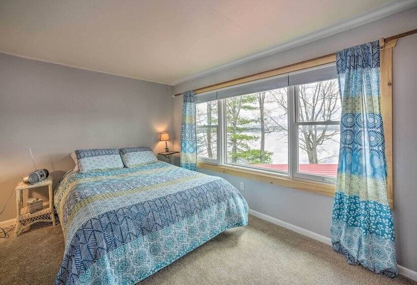 Waterfront Lake Pleasant Getaway W/ Kayaks, Grill!