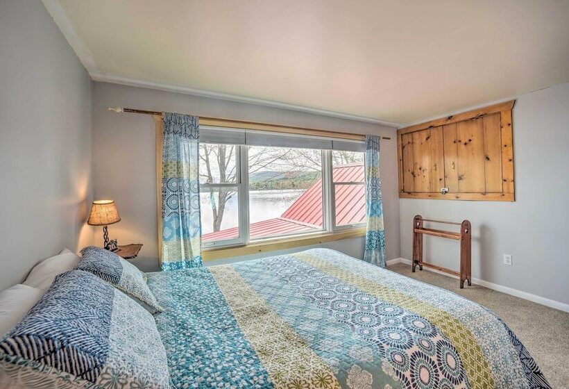 Waterfront Lake Pleasant Getaway W/ Kayaks, Grill!