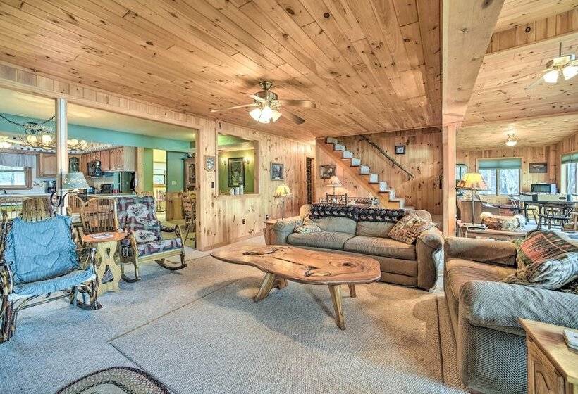 Waterfront Lake Pleasant Getaway W/ Kayaks, Grill!