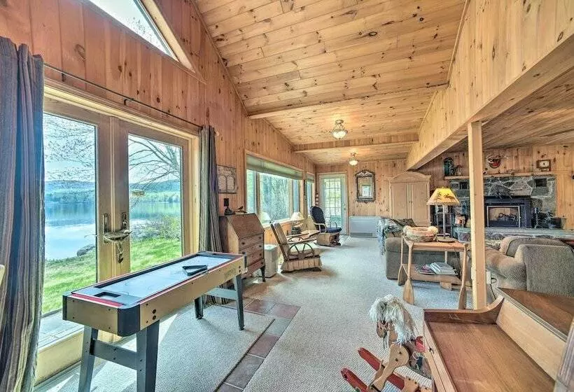 Waterfront Lake Pleasant Getaway W/ Kayaks, Grill!