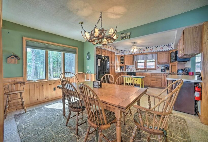 Waterfront Lake Pleasant Getaway W/ Kayaks, Grill!