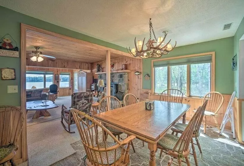 Waterfront Lake Pleasant Getaway W/ Kayaks, Grill!