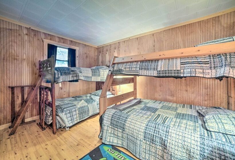 Waterfront Lake Pleasant Getaway W/ Kayaks, Grill!