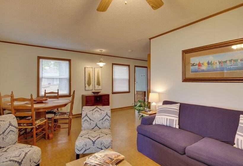 Lakefront House W/ Boat Ramp, Dock & Sunset Views!