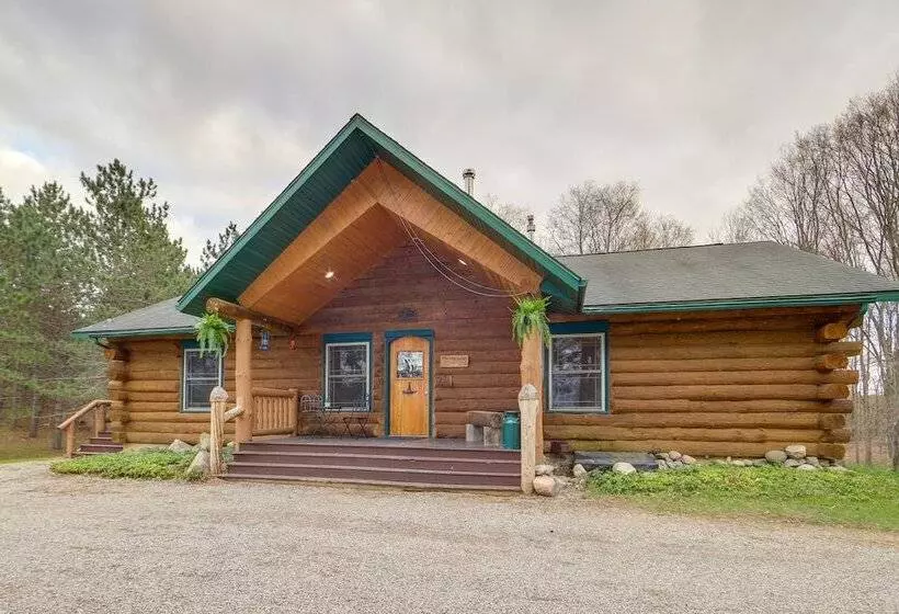 Rustic Tustin Cabin On 7 Acres W/ Fire Pit & Porch