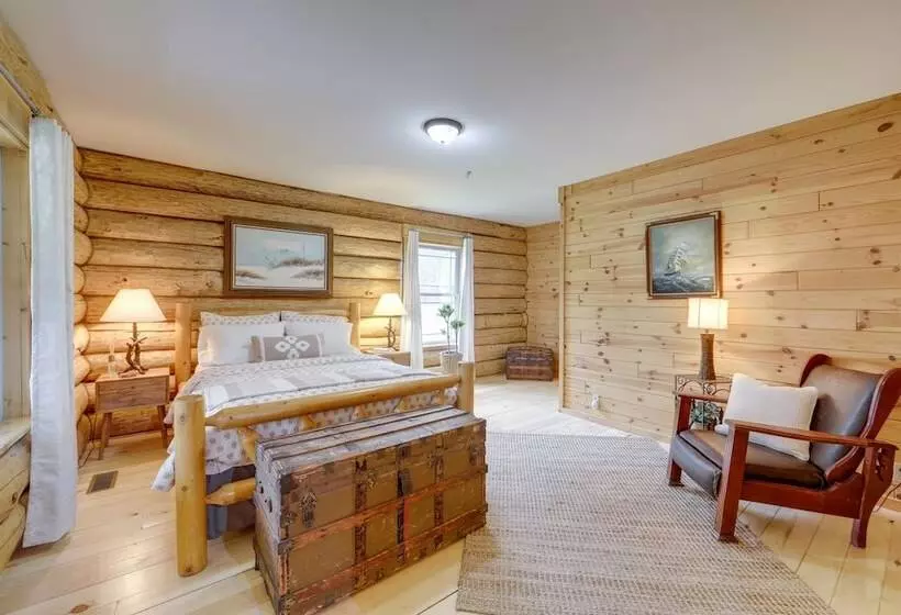 Rustic Tustin Cabin On 7 Acres W/ Fire Pit & Porch