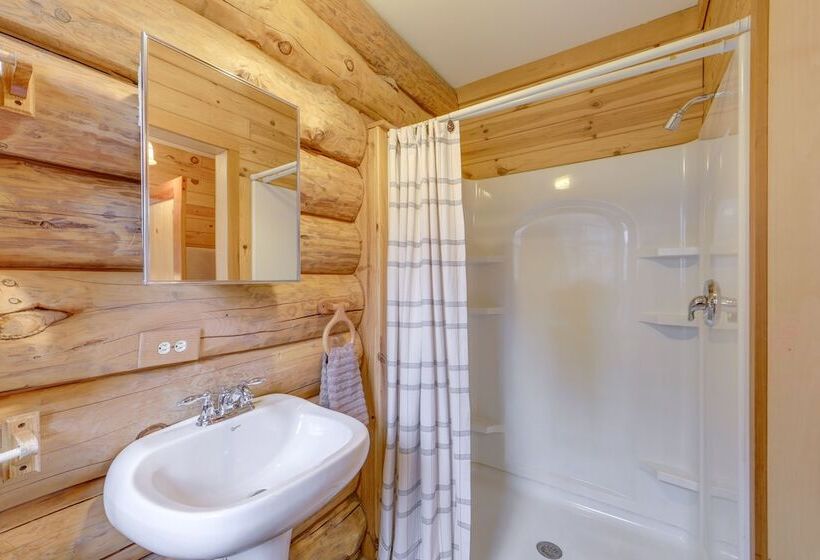 Rustic Tustin Cabin On 7 Acres W/ Fire Pit & Porch