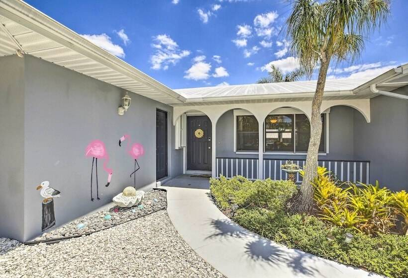 Heated Pool + Lanai: Matlacha Isles Getaway