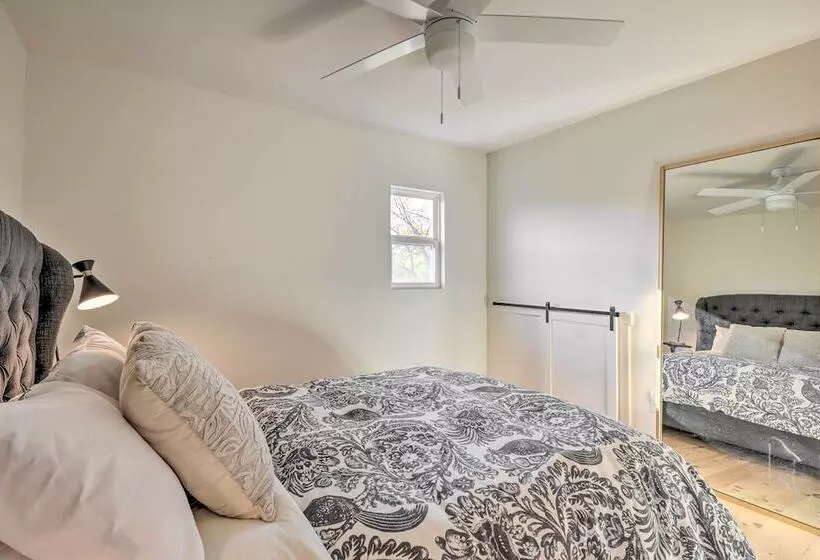 Modern Cottage Escape On Table Rock Lake!