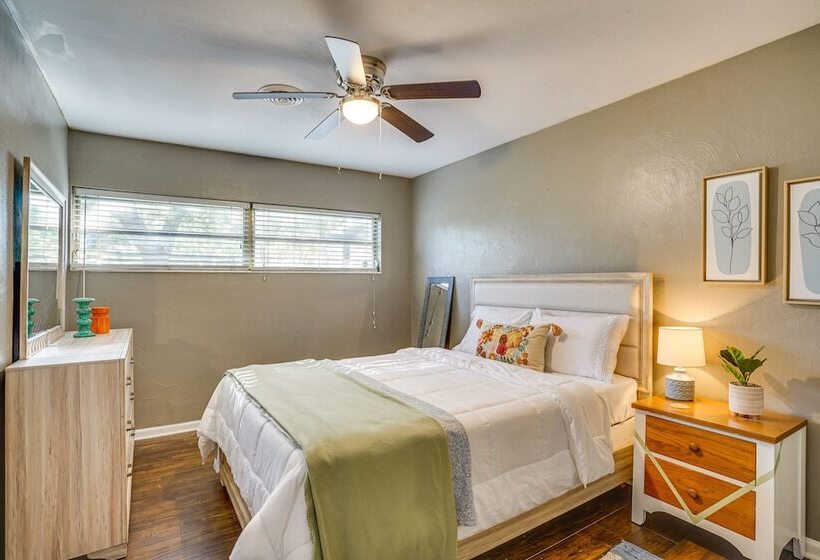 Modern Lakeland Vacation Rental: Patio & Bbq Grill