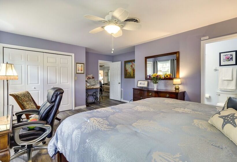 Mount Dora Tropical Escape: Steps To Lake Gertrude