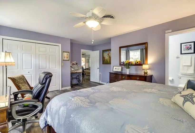 Mount Dora Tropical Escape: Steps To Lake Gertrude