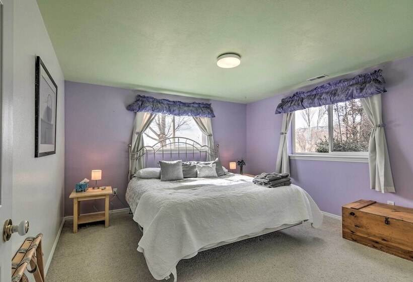 Outdoorsy Utah Paradise W/ Mountain Views!